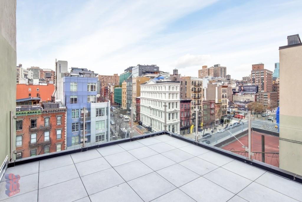 319 Bowery - Photo 12