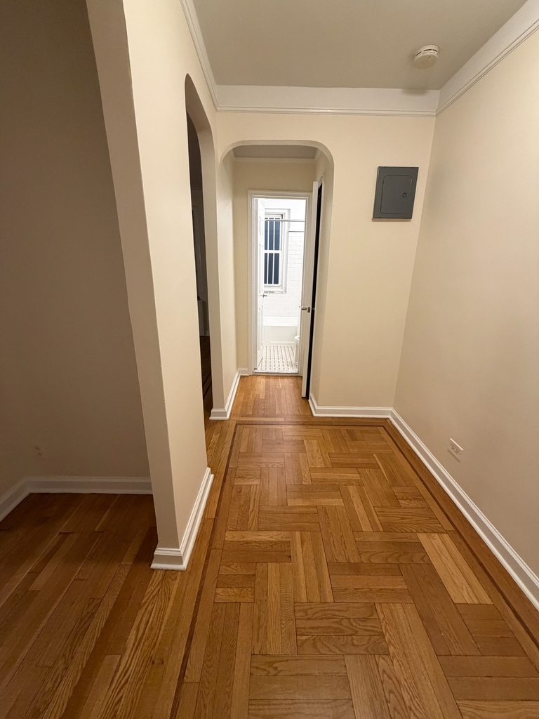 Jane Street - Photo 14