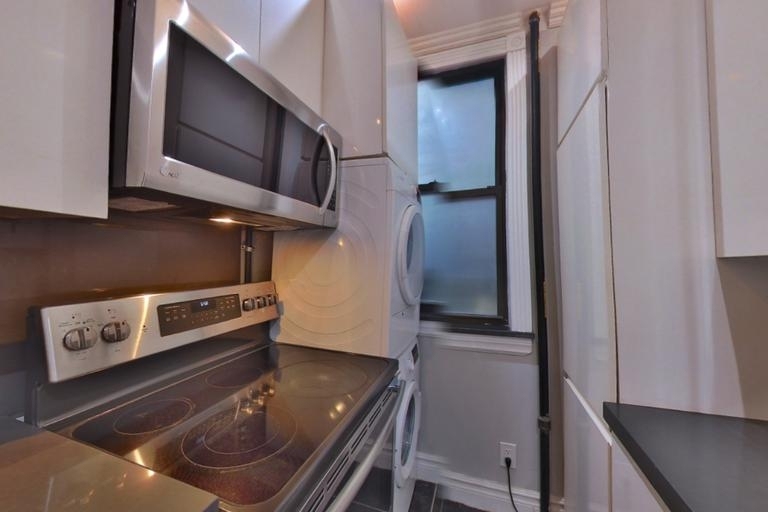 221 East 23rd Street - Photo 0