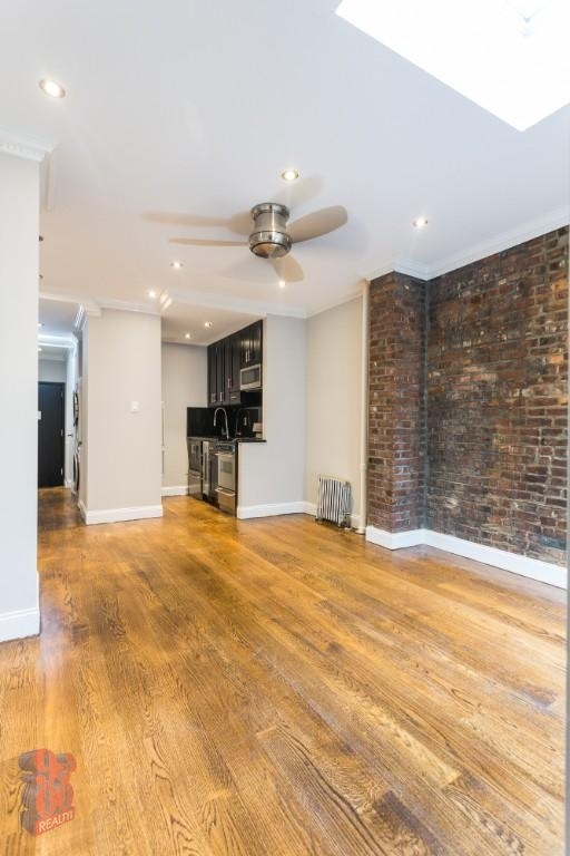 437 West 53rd Street - Photo 5