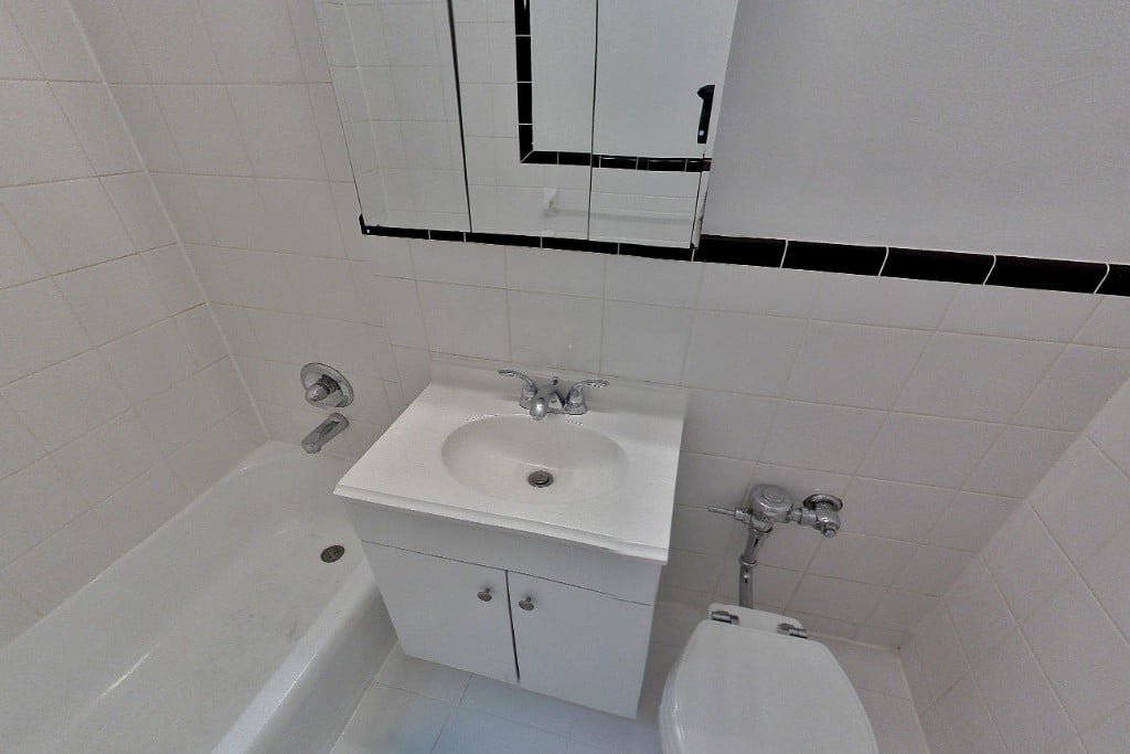 340 East 58th Street - Photo 2