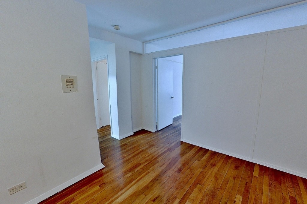 340 East 58th Street - Photo 3