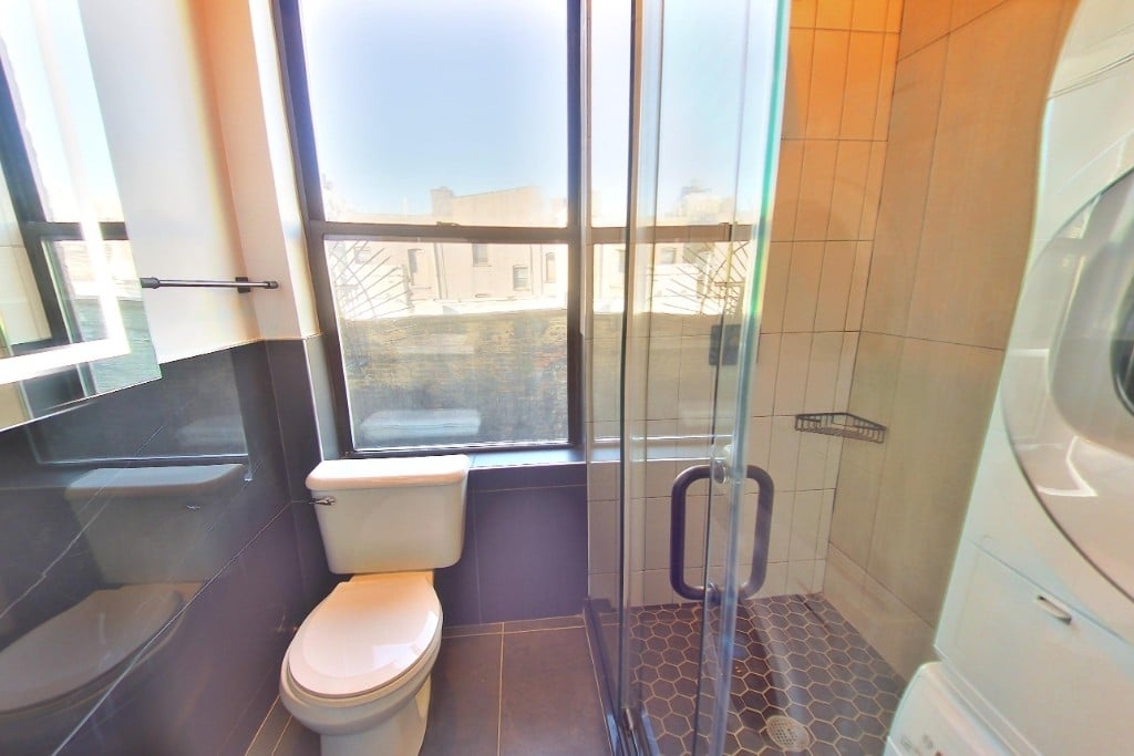 2154 2nd Avenue - Photo 2