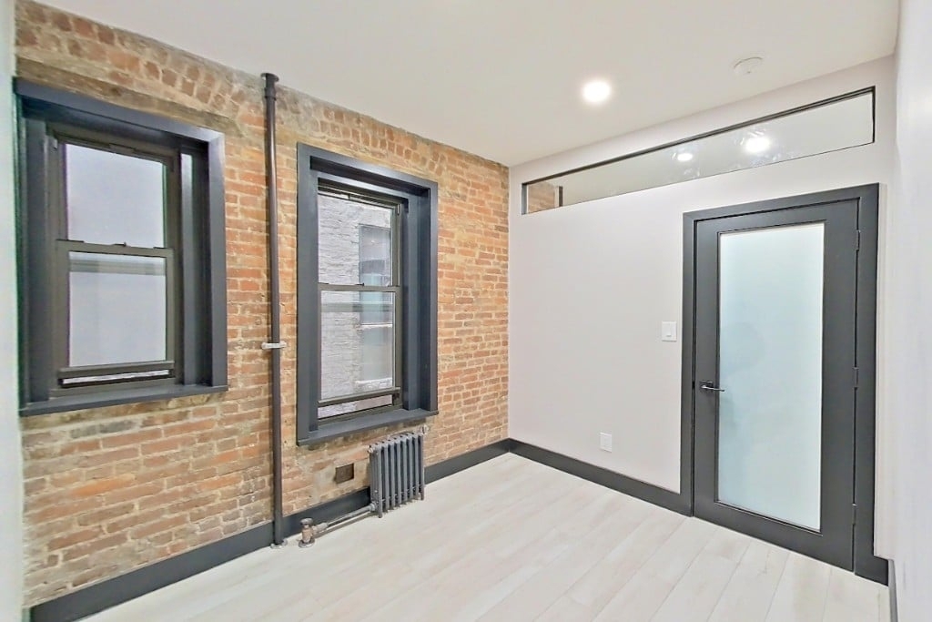 2154 2nd Avenue - Photo 6