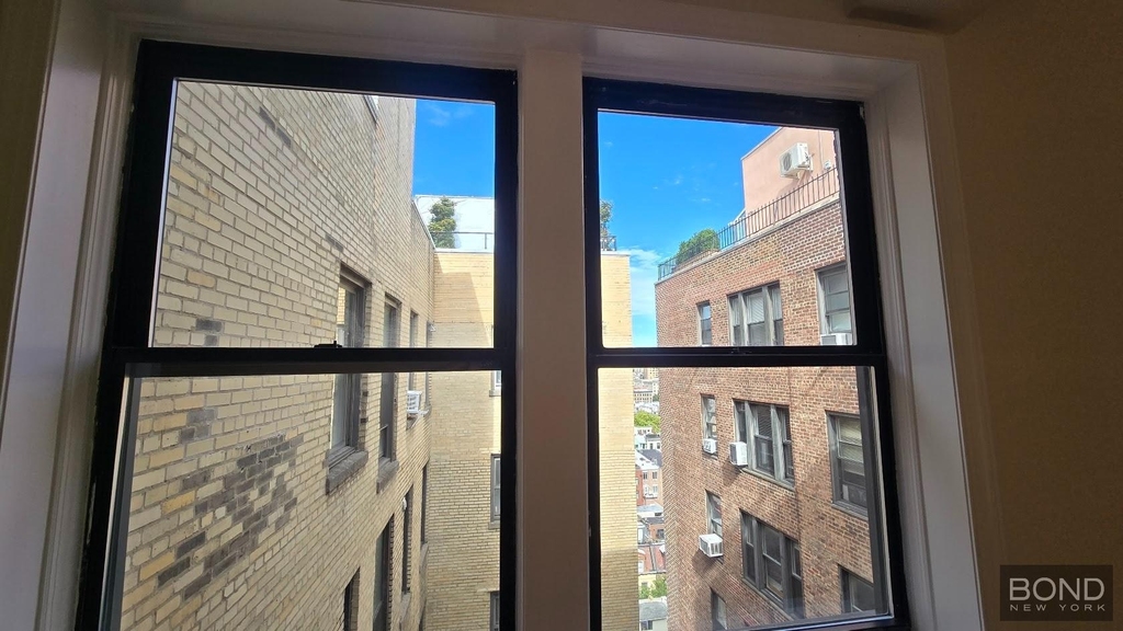 West 79th Street - Photo 15