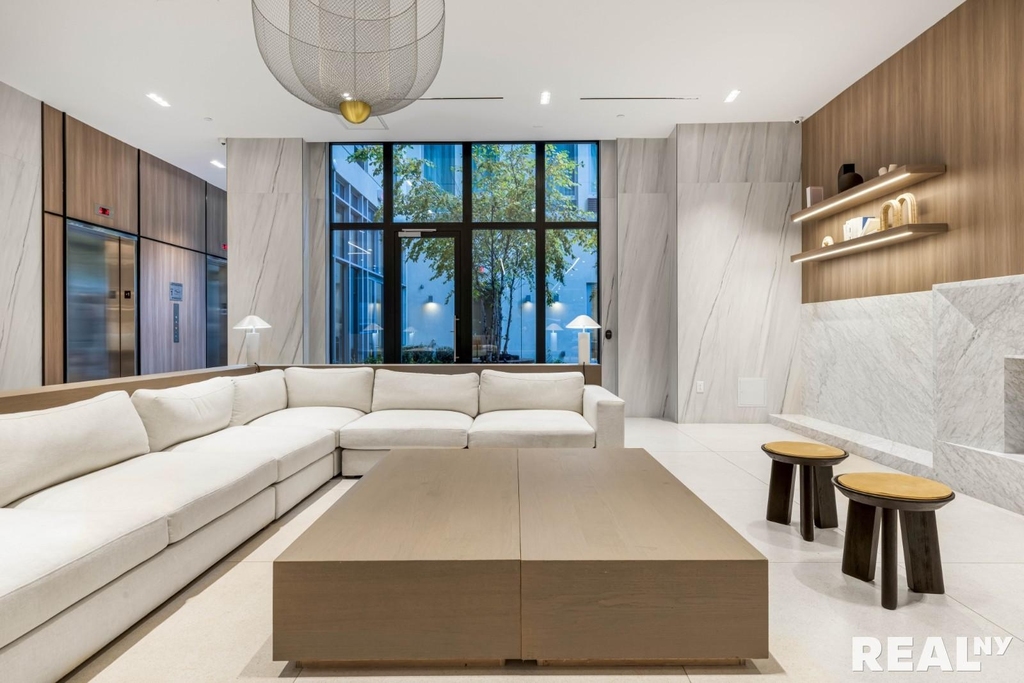 Fleet Place - Photo 3