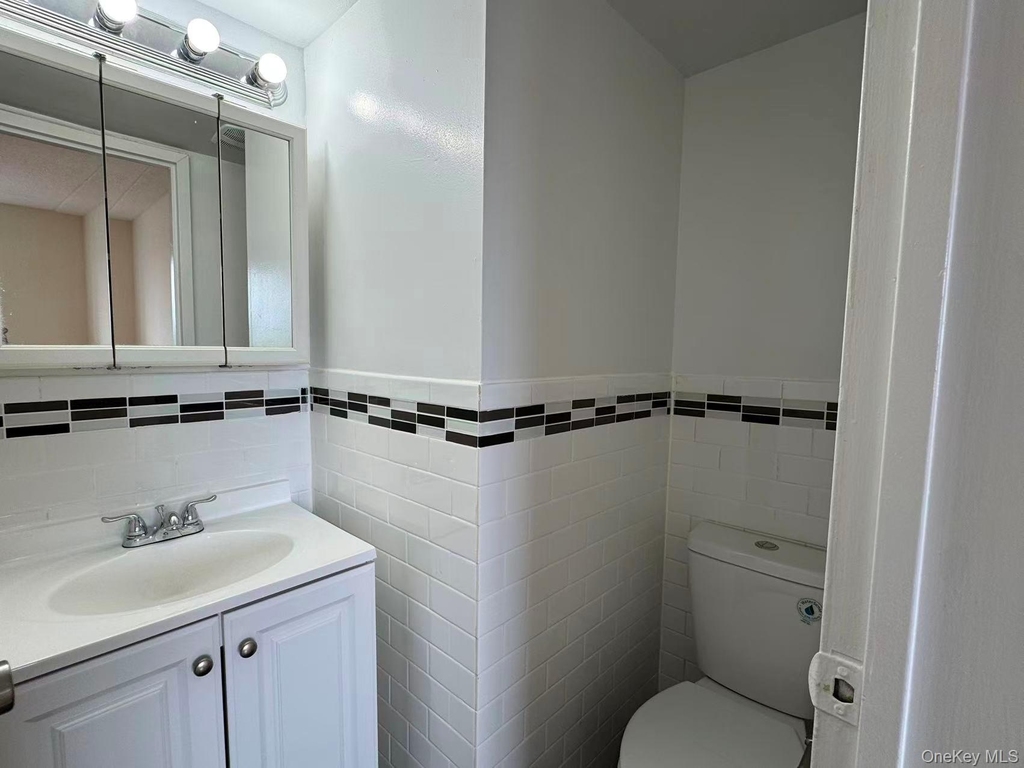 34th Avenue - Photo 6