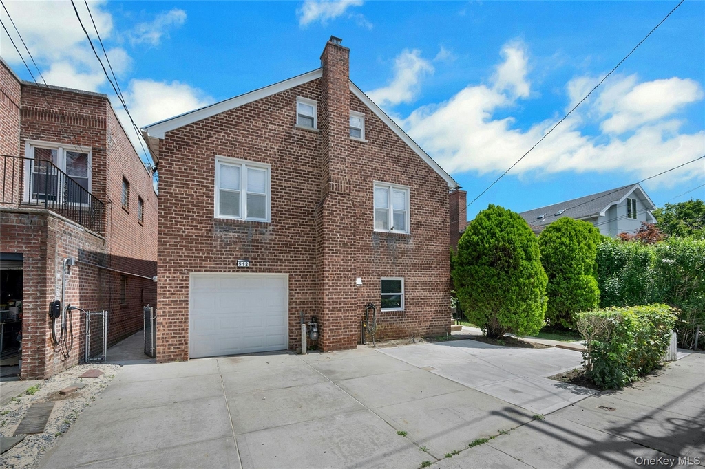 Minnieford Avenue - Photo 0