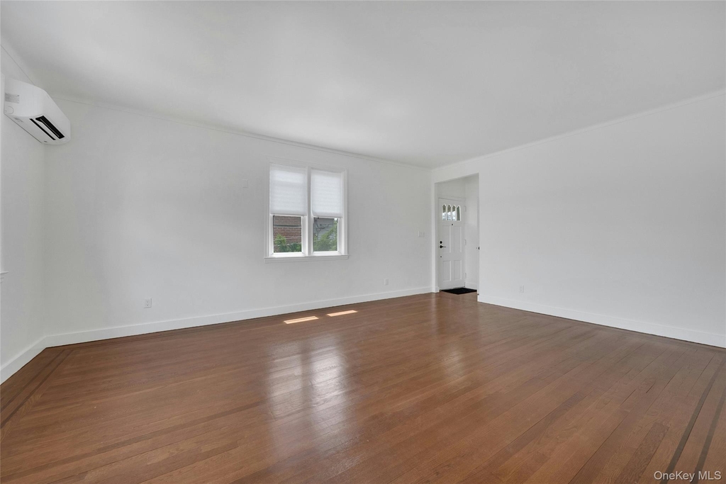 Minnieford Avenue - Photo 4