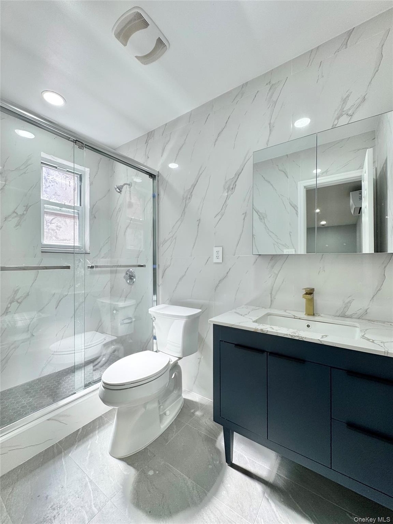 83-15 Grand Avenue - Photo 3