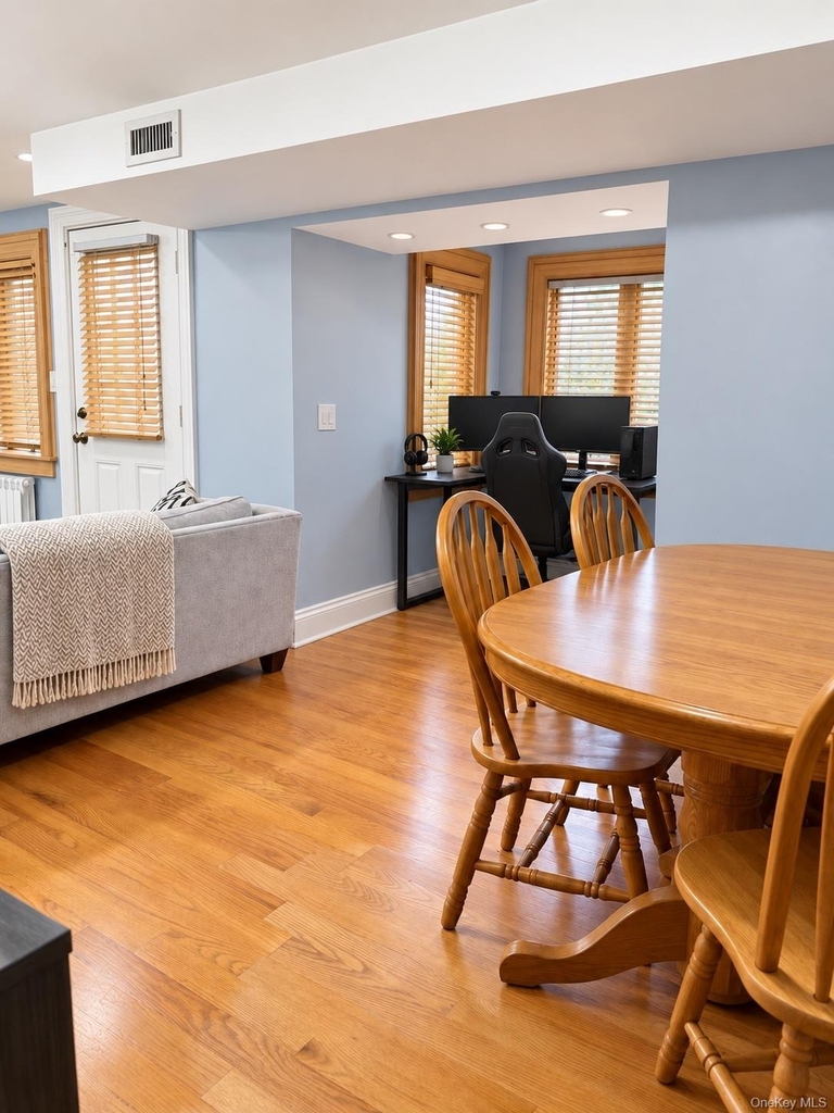 548 S Strong Avenue - Photo 6