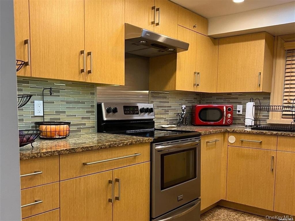 548 S Strong Avenue - Photo 11