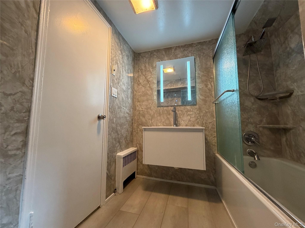 624 W Beech Street - Photo 6