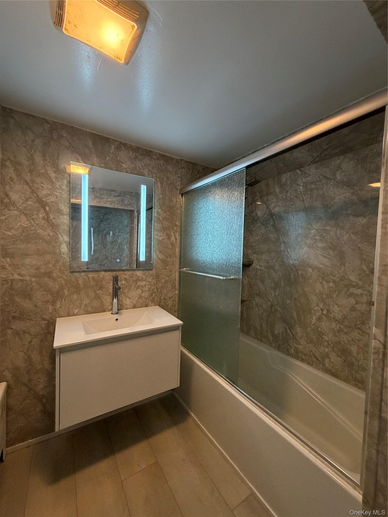 624 W Beech Street - Photo 4
