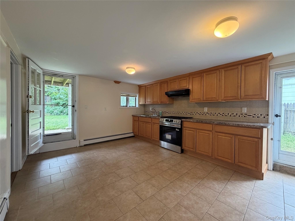 624 W Beech Street - Photo 3