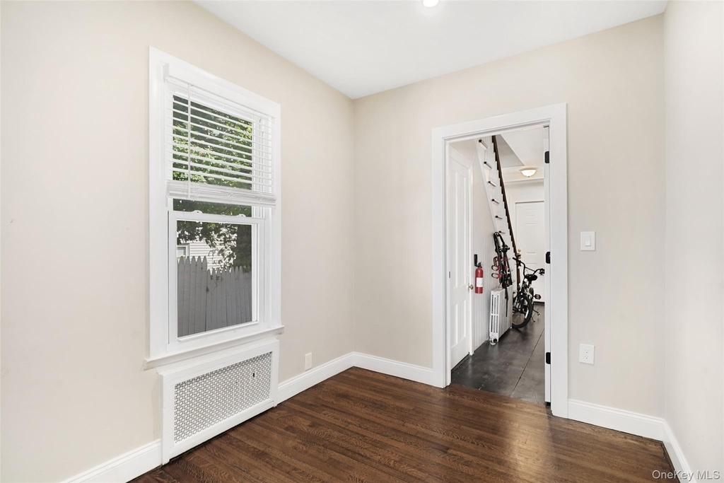 352 Willett Avenue - Photo 9