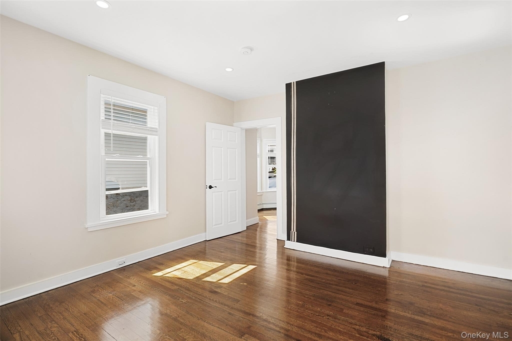 352 Willett Avenue - Photo 6