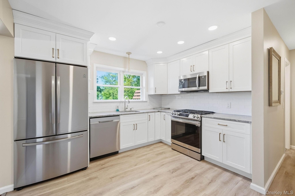 3 Teneyck Avenue - Photo 12