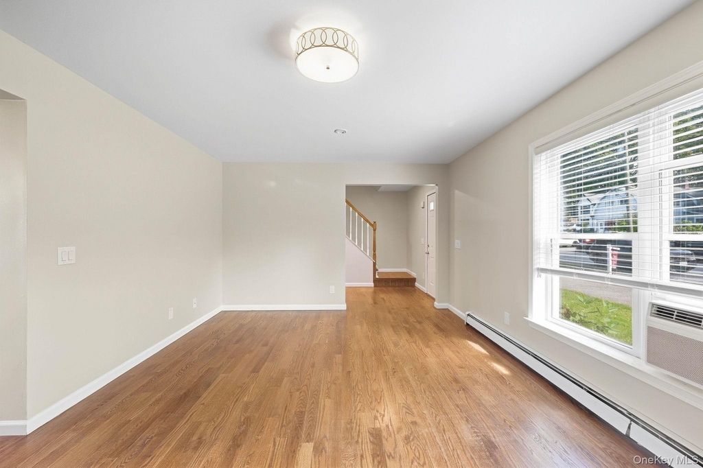3 Teneyck Avenue - Photo 8