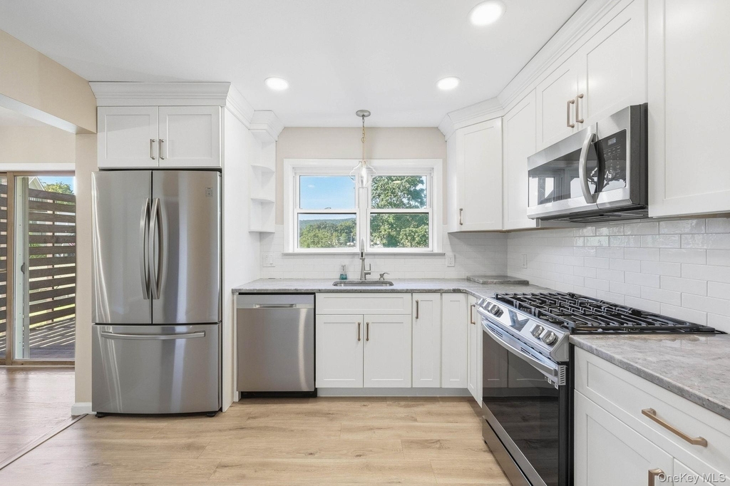 3 Teneyck Avenue - Photo 13