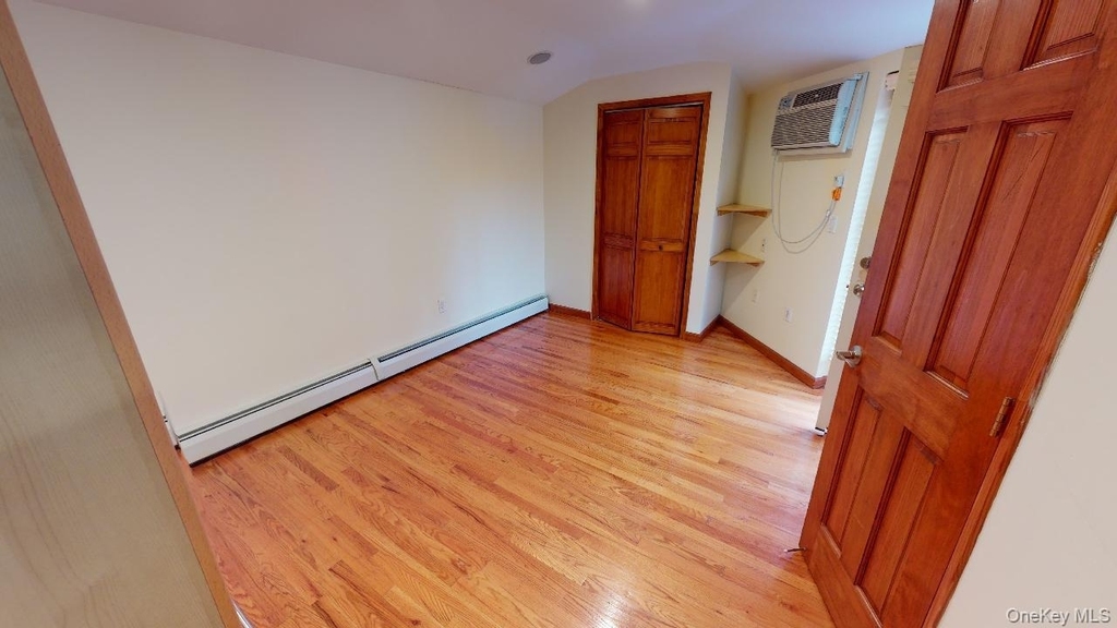 67-08 Exeter Street - Photo 16