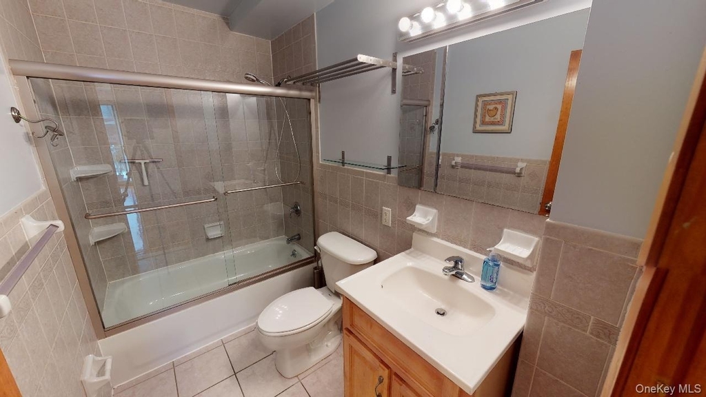 67-08 Exeter Street - Photo 29