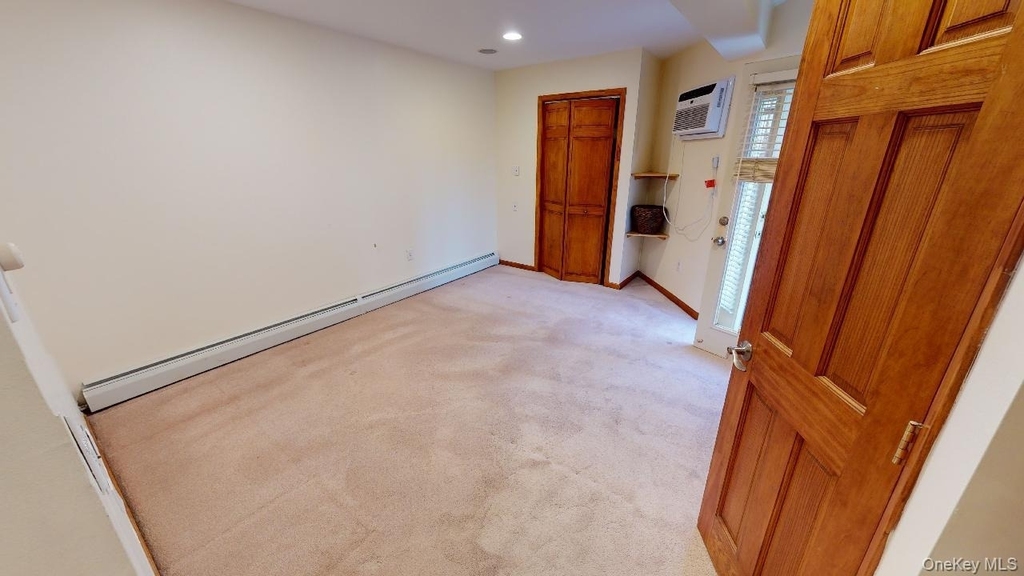 67-08 Exeter Street - Photo 20