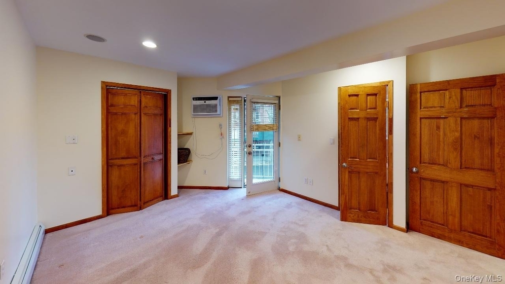 67-08 Exeter Street - Photo 24