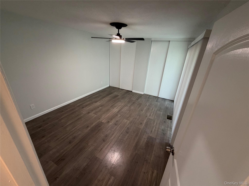 203 Springmeadow Drive - Photo 4