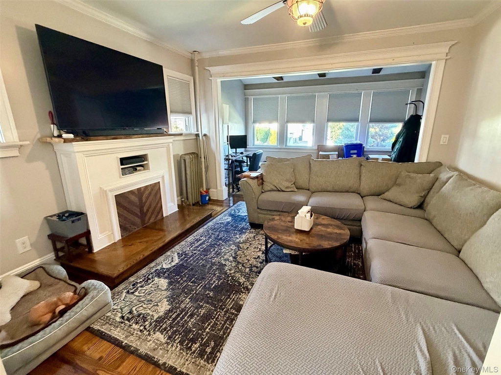 130 Lyon Place - Photo 1