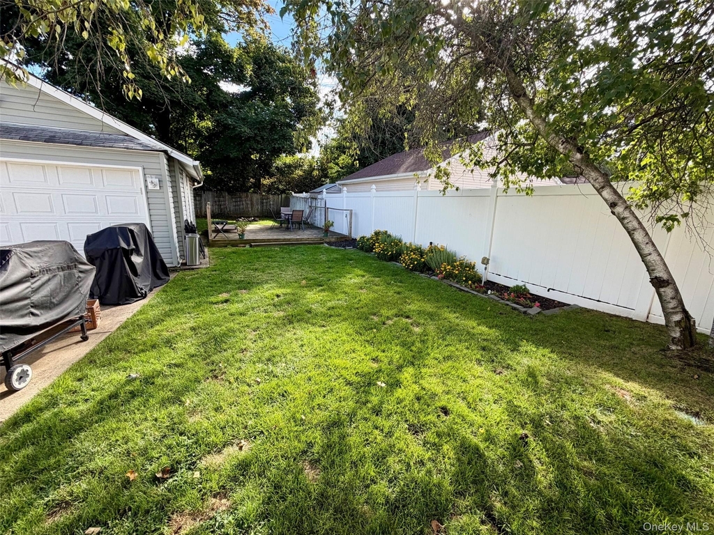 130 Lyon Place - Photo 10