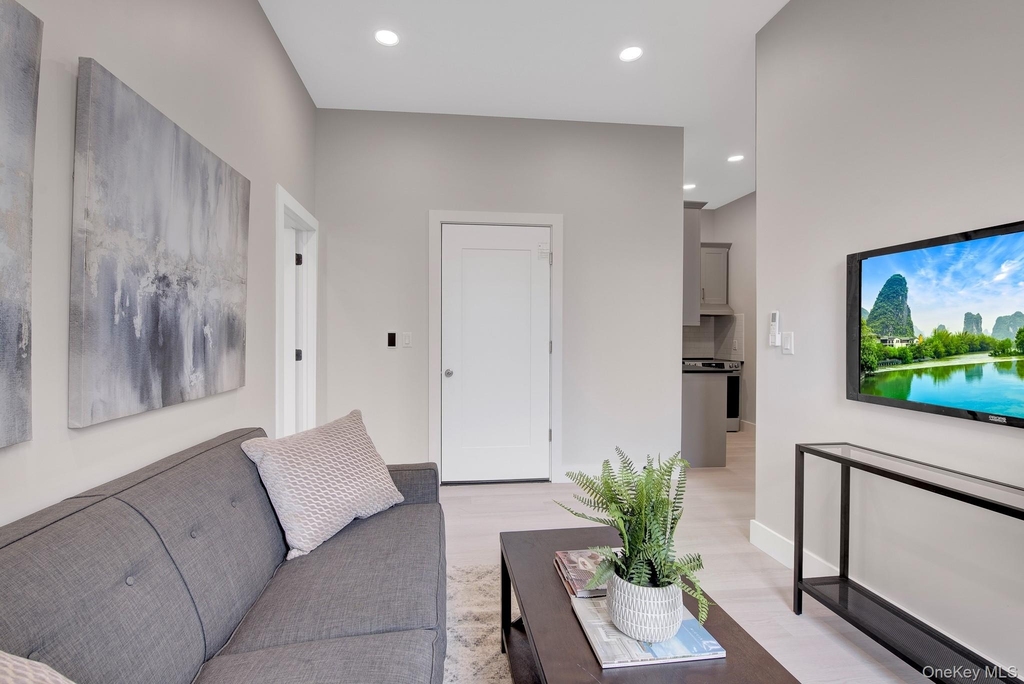 36 Lakeville Road - Photo 4