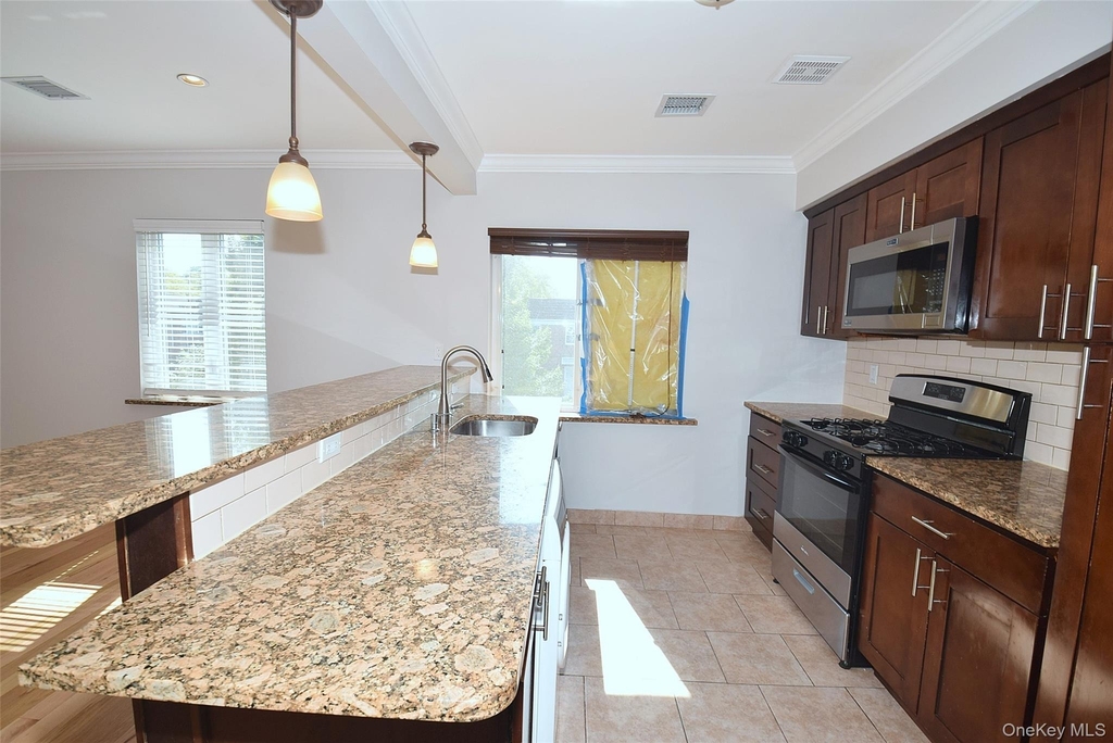 7376 197th Street - Photo 3