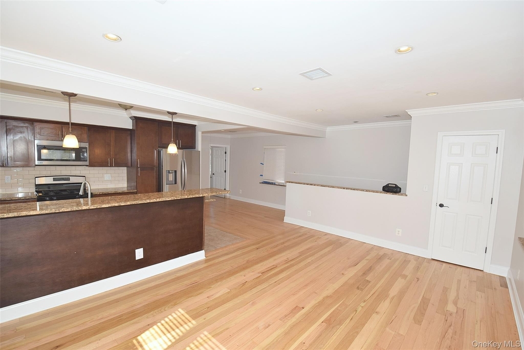 7376 197th Street - Photo 4