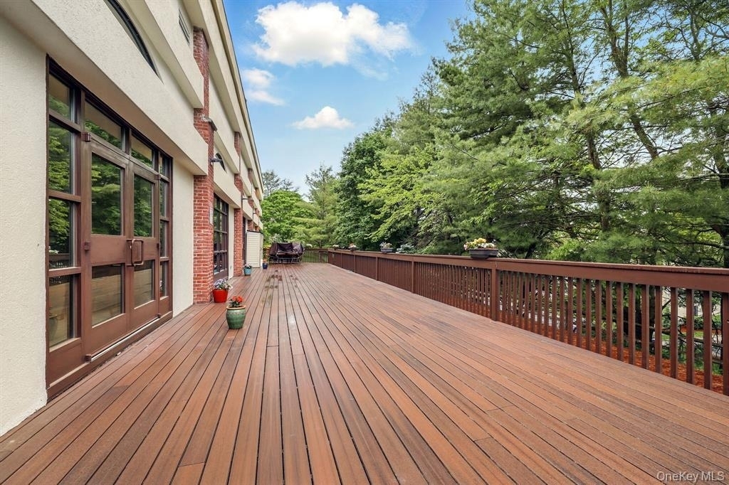 18 Huntington Circle - Photo 10