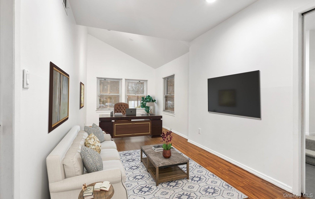 15 Pond Path - Photo 8