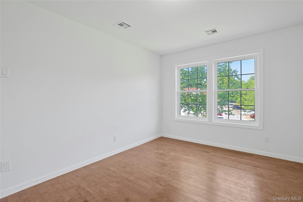 15 Waldron Avenue - Photo 26