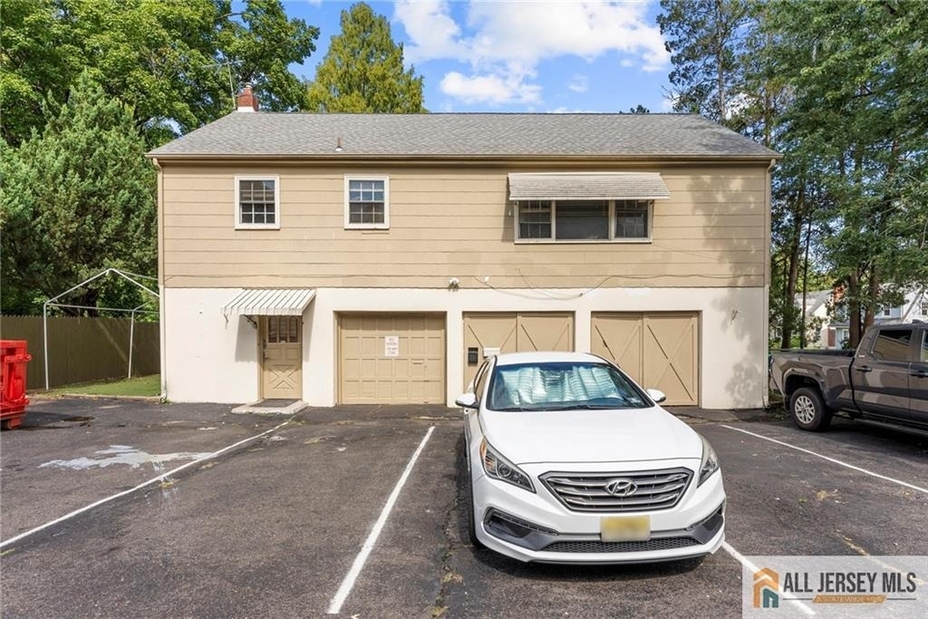405 Maple Avenue - Photo 19