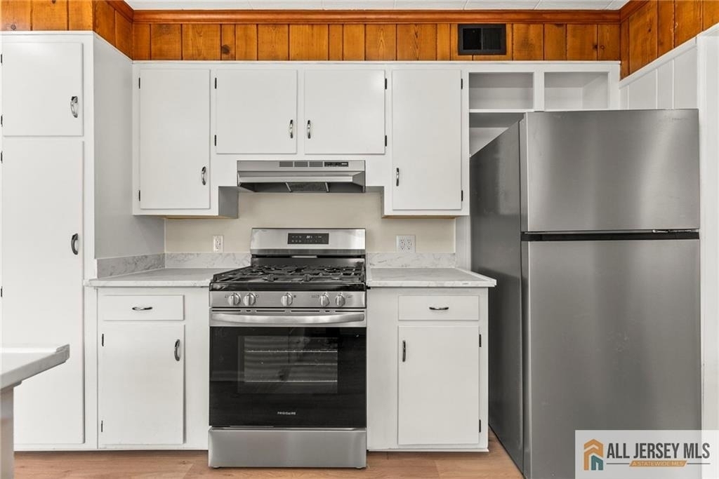 405 Maple Avenue - Photo 7