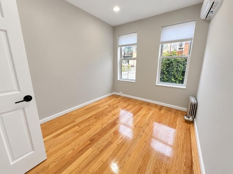18-70 Himrod Street - Photo 11