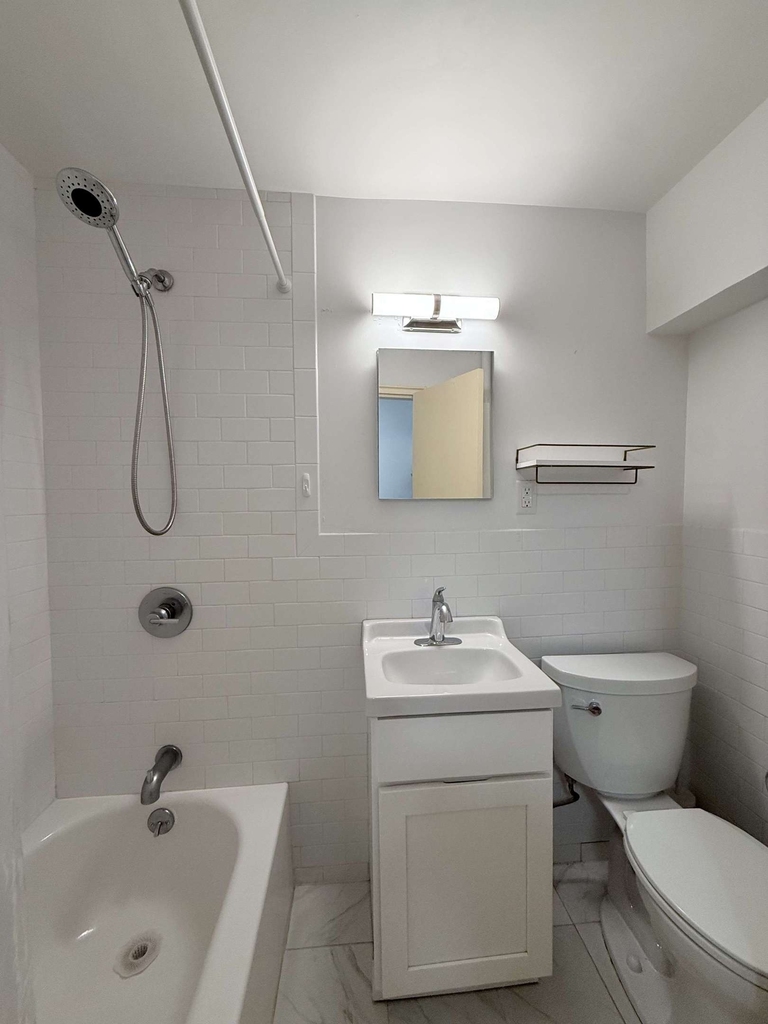 335 W 85th Street - Photo 3