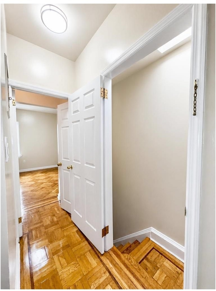 436 Stockholm Street - Photo 14