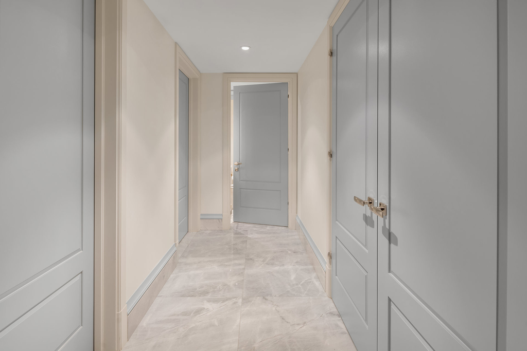 21 E 61st Street - Photo 7