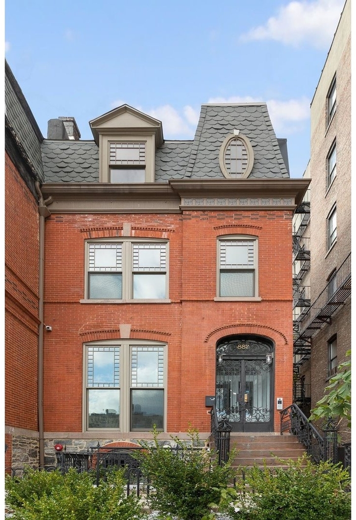887 St Nicholas Avenue - Photo 15