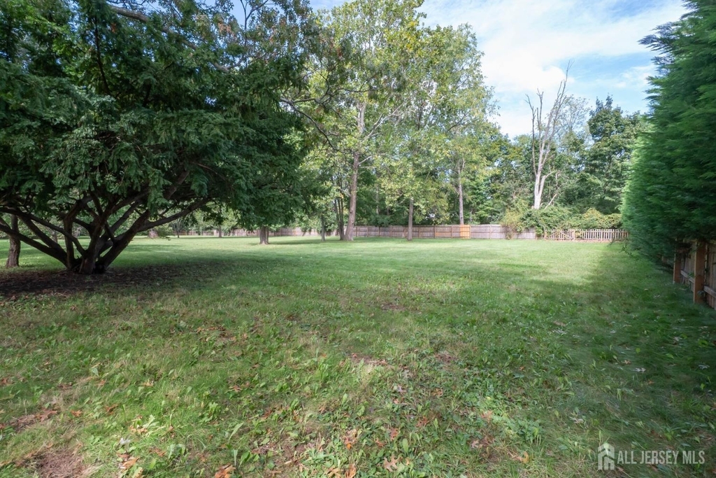 135 Summerhill Road - Photo 37