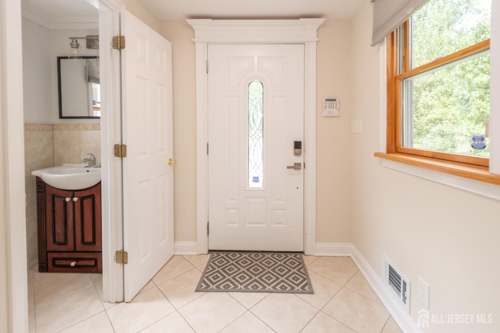 135 Summerhill Road - Photo 4