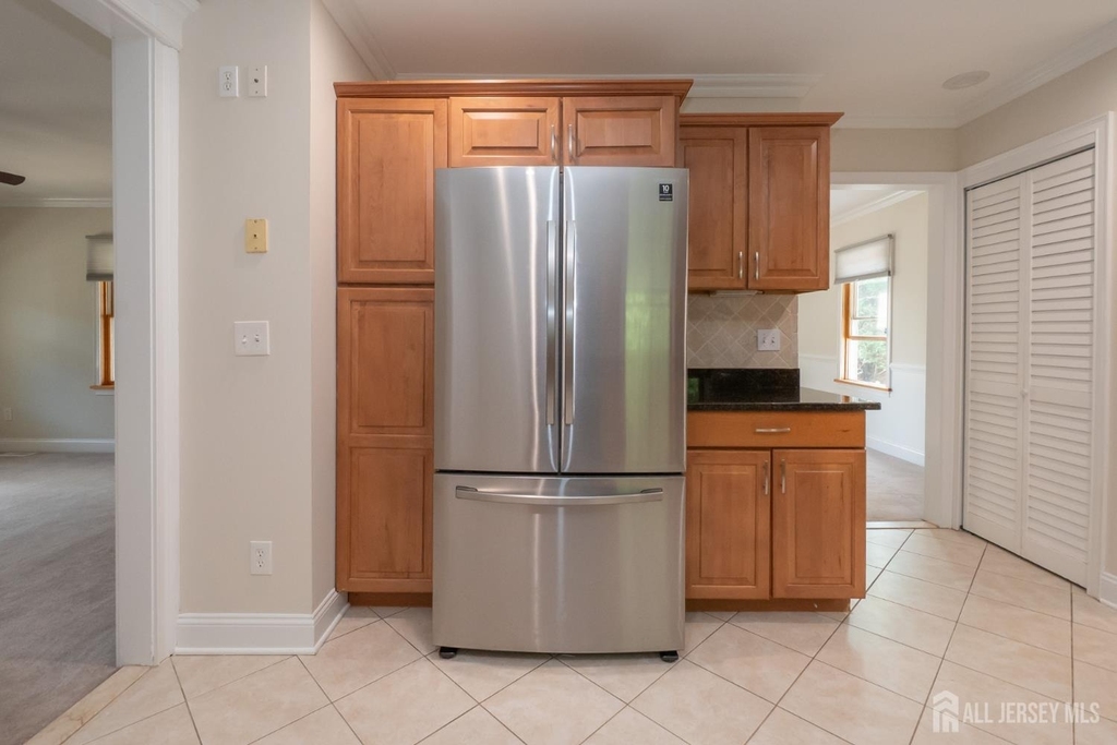 135 Summerhill Road - Photo 10
