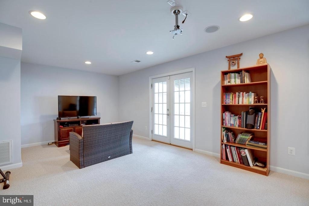7536 San Diego Court - Photo 40