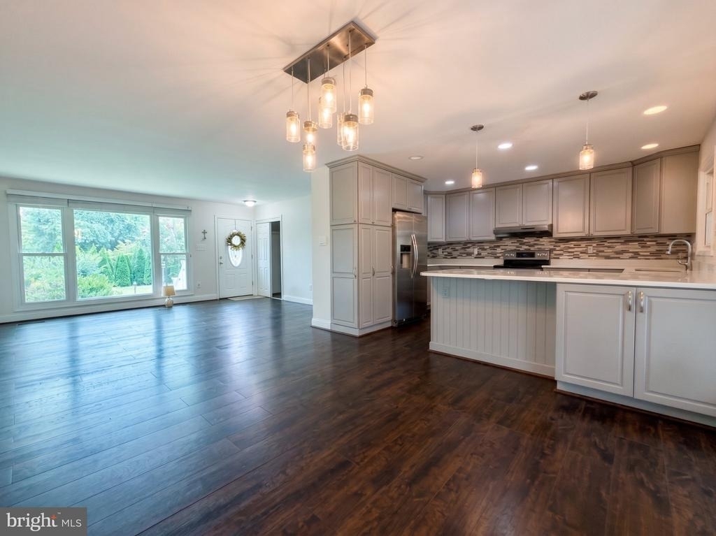 7108 Ordway Road - Photo 3