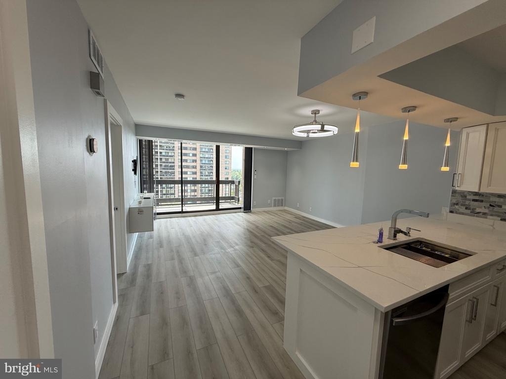 5505 Seminary Road - Photo 4